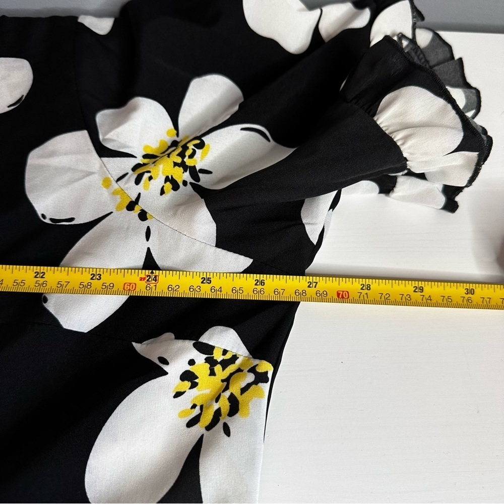 SHEIN Blouse 4XL Black, White, Yellow, Floral, Frill Sleeves, Frill Detail - Picture 7 of 8